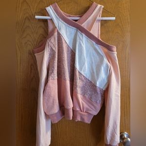 NWOT Oli & Hali Cold Shoulder